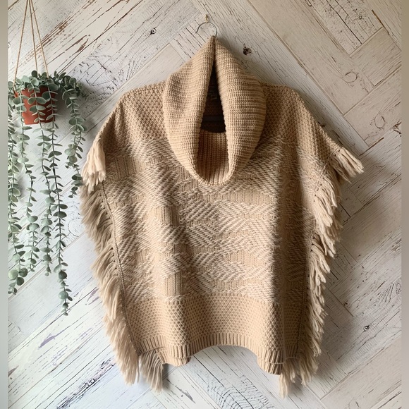 Lucky Brand Knit Sweater Poncho Size-CS - Picture 4 of 12